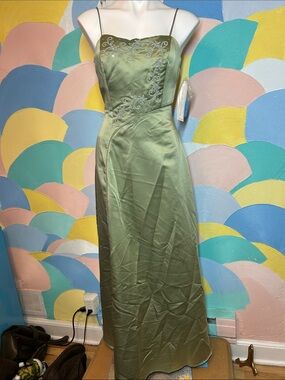 Vintage Dave & Johnny Olive Green Spaghetti Strap Embroidered Evening Dress sz 9